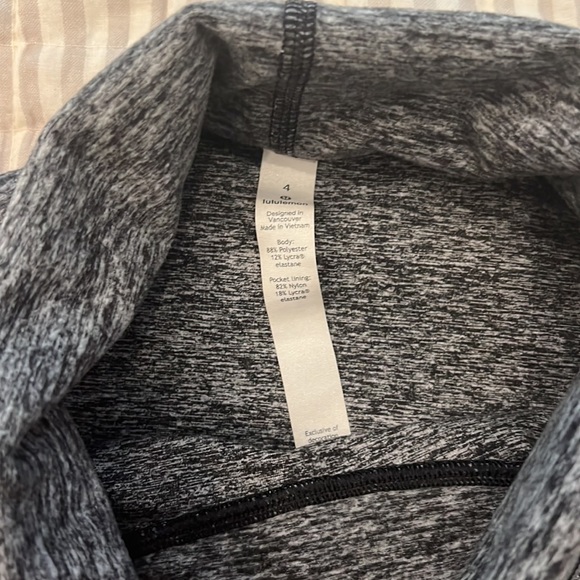 Lululemon align cropped turtleneck - Picture 2 of 3